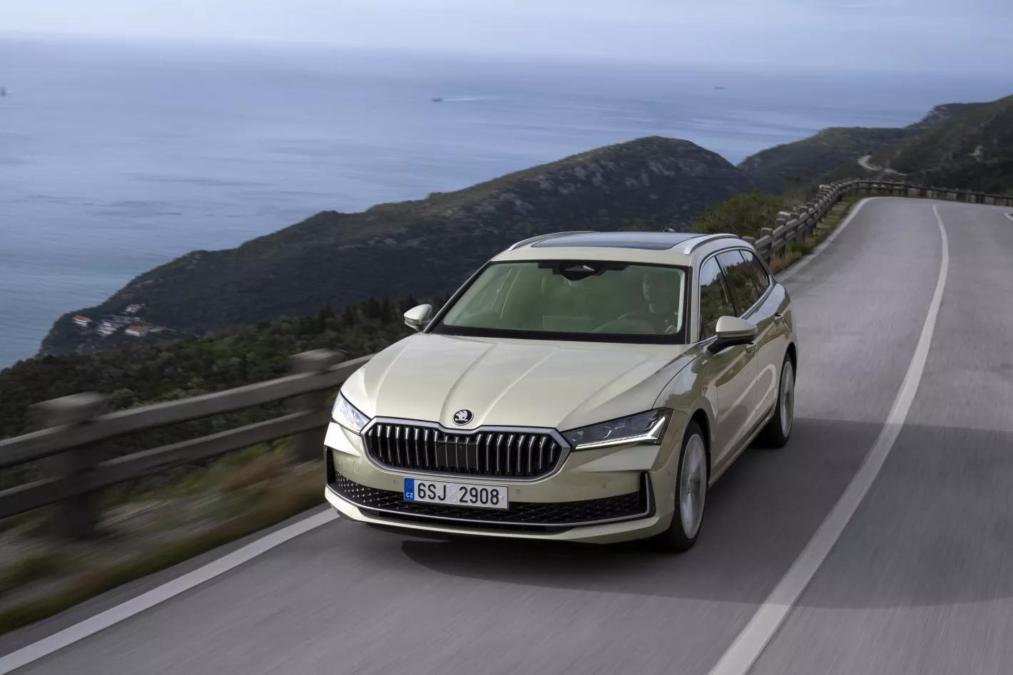 skoda superb combi