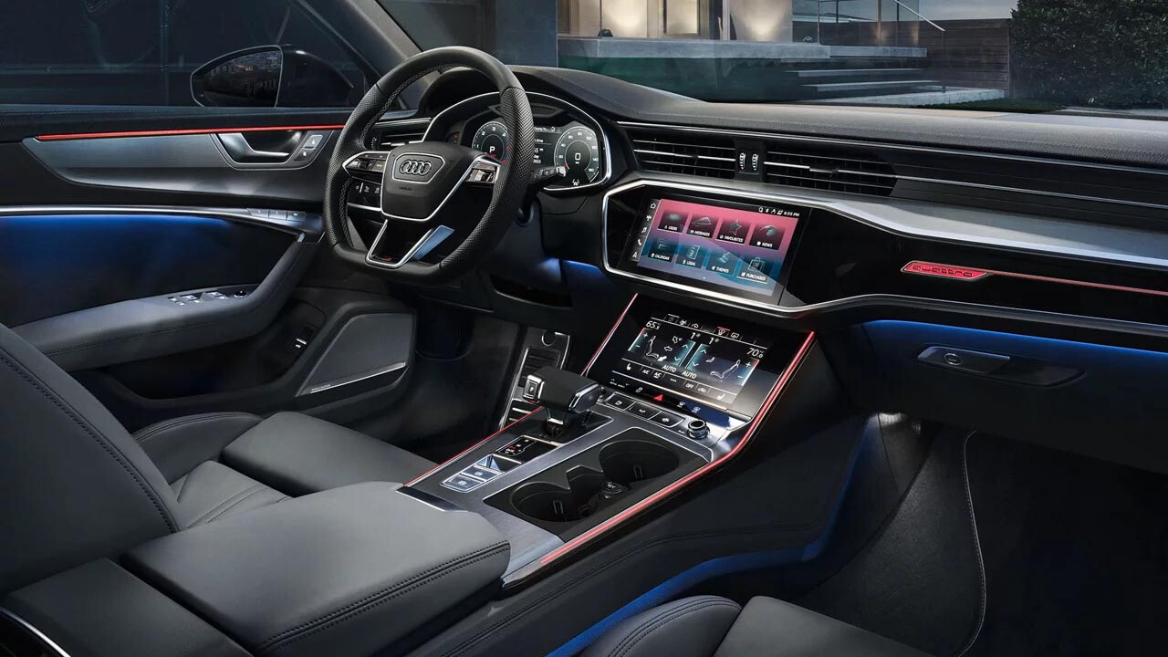 audi a5 sportbck infotainmentsysteem interieur zwarte bekleding en stuur