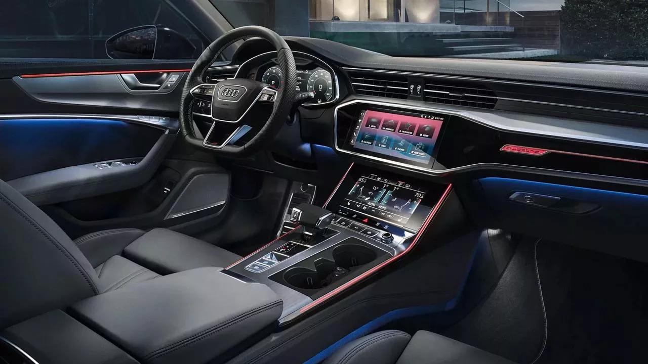 audi a5 sportbck infotainmentsysteem interieur zwarte bekleding en stuur