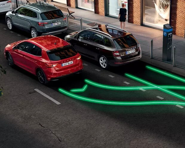 Skoda Fabia rood exterieur met rijhulpsysteem