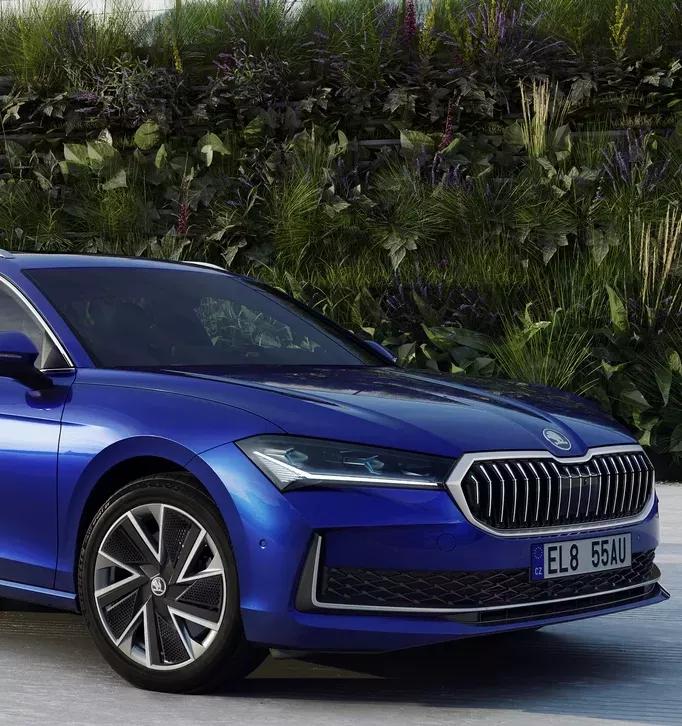 skoda superb combi iv voorkant