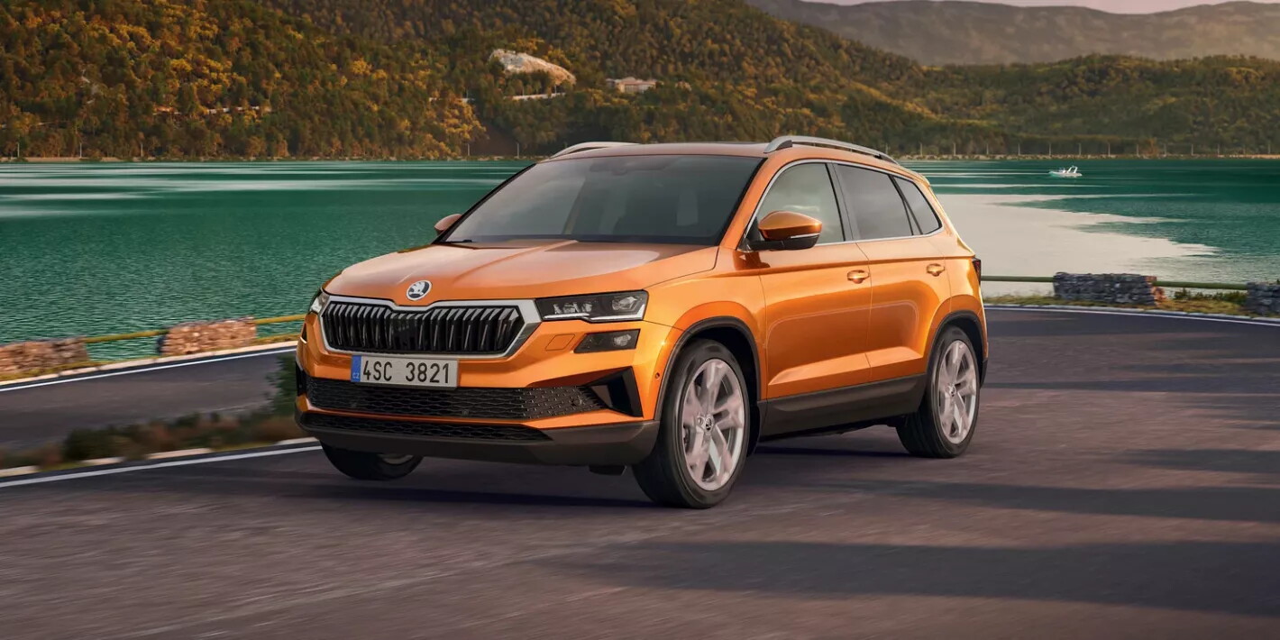 Skoda Karoq SUV oranje exterieur voorkant