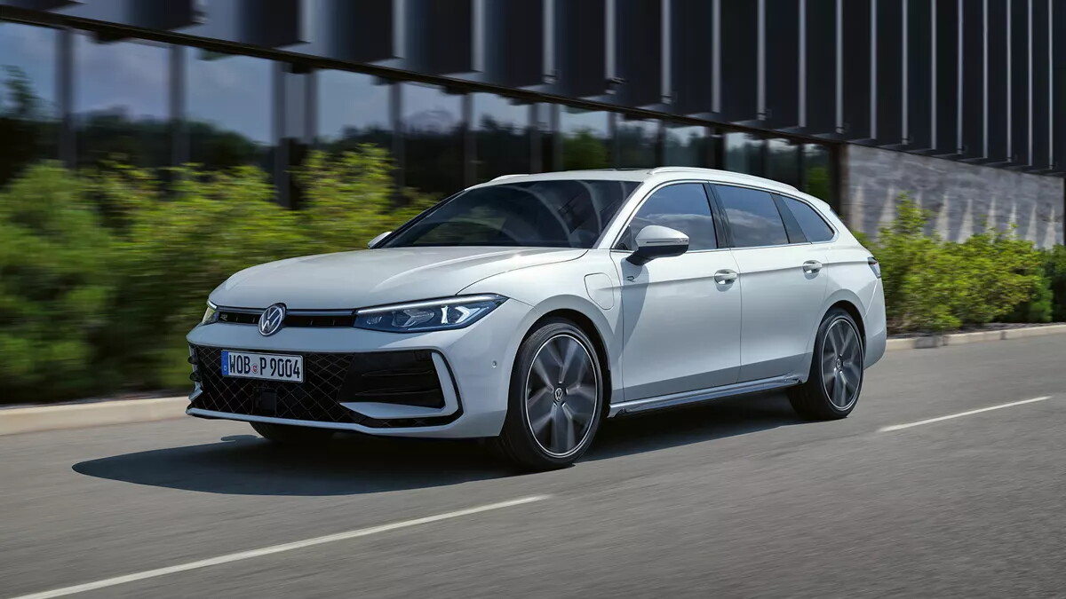Witte Volkswagen passat